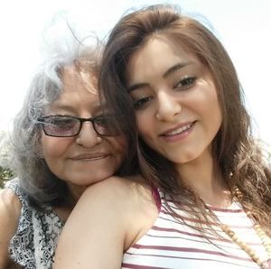 Meet your Posher, Lizbeth